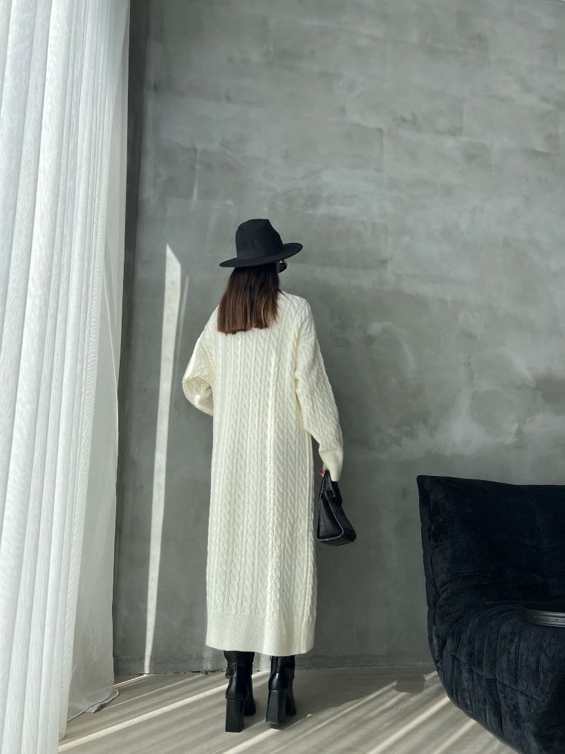 MISS "COZY"